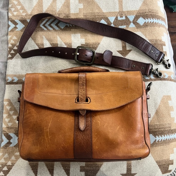 Will Leather Goods Handbags - Will Leather Goods Messenger Bag